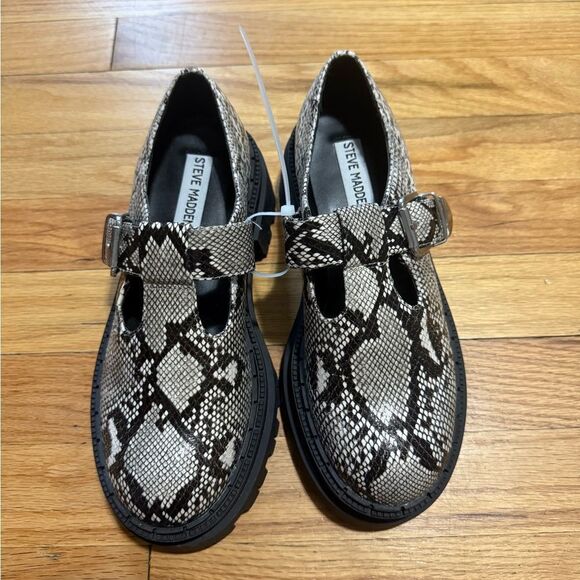 Steve Madden | Kamlee Lug Sole Mary Jane - Picture 5 of 7